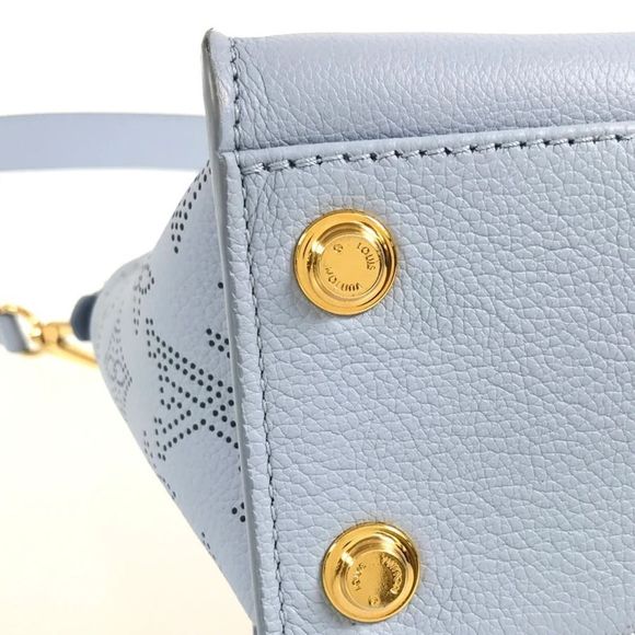 Louis Vuitton On My Side PM Mahina Leather Handbag Blue - Picture 6 of 16